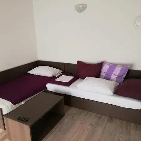Apartman Apartman Ivan 3 *