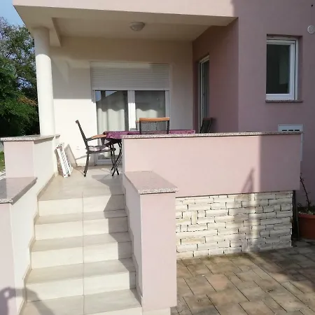 Apartamento Apartman Ivan 3 *